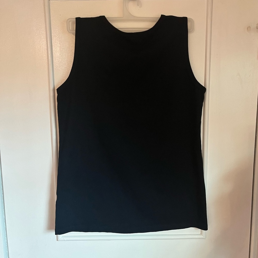 🎯Stay Golden Sleeveless Tank Top - Picture 10 of 15